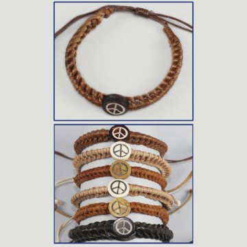 GANCHO 10. Pulseras surtidas. 