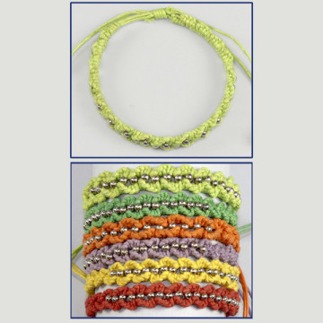 GANCHO 13. Pulseras surtidas. 