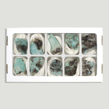 Placage d'Amazonite forme libre. 3-4,5 cm environ.