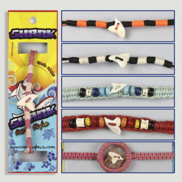 GANCHO 44. Pulseras surtidas. 