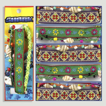 GANCHO 41. Pulseras surtidas. 