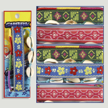 GANCHO 38. Pulseras surtidas. 