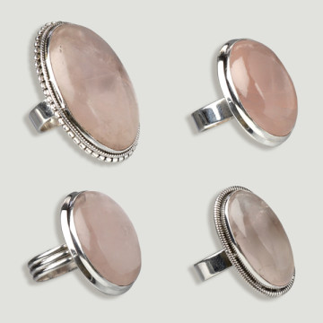 Anillo Plata ajustable . Cuarzo rosa. De 6 a 10gr. (PRECIO POR GRAMO)