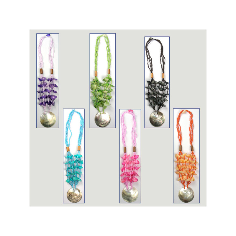 Shell necklace with balls. Nacre Piece. Assorted colors Shell necklace with balls. Nacre Piece. Assorted colors