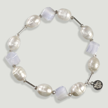 BRISA Silver Bracelet. Pearl, Chalcedony and crystal.