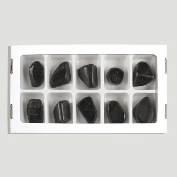 Turmalina Negra pulida forma libre. 3-4,5cm aprox.