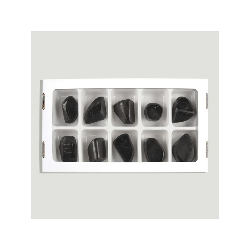 Forma livre de Turmalina Negra Polida. 3-4,5 cm aprox. Forma livre de Turmalina Negra Polida. 3-4,5 cm aprox.