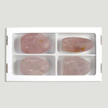 Rose Quartz Sculpture. 7-9cm approx. (H4)