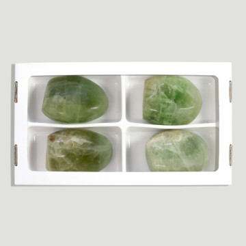 Fluorite Sculpture. 7-9cm approx. (H4)