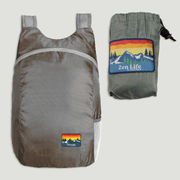 Gancho 05. Mochila. 30x40x11cm. Gris. Modelo impermeable