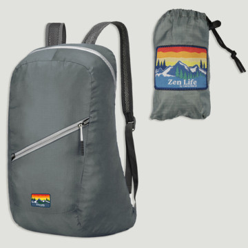 Gancho 21. Mochila. 29x45x17cm. Gris. Modelo impermeable