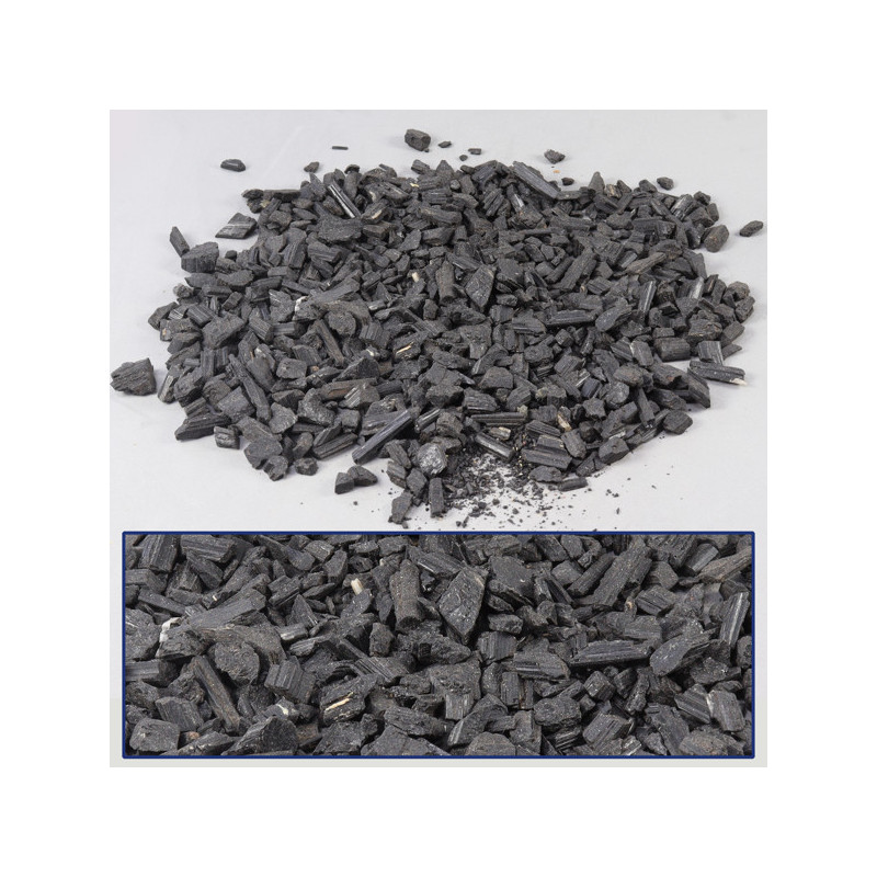 Petite tourmaline noire brute - PRIX/KG Petite tourmaline noire brute - PRIX/KG