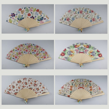 Gancho 02 - Abanico de madera con diseño de: Flores. Colores surtidos