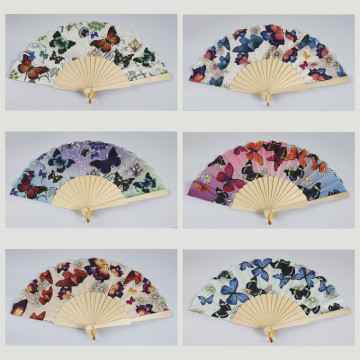 Gancho 14 - Abanico de madera con diseño de: Mariposas. Colores surtidos