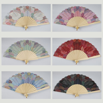 Gancho 23 - Abanico de madera con diseño de: Floral pequeño. Colores surtidos
