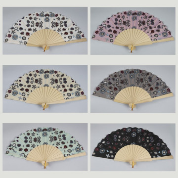Hook 31 - Wooden fan with design: Abstract. Assorted colors