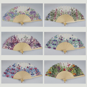 Hook 32 - Wooden fan with design: Various flowers. Assorted colors