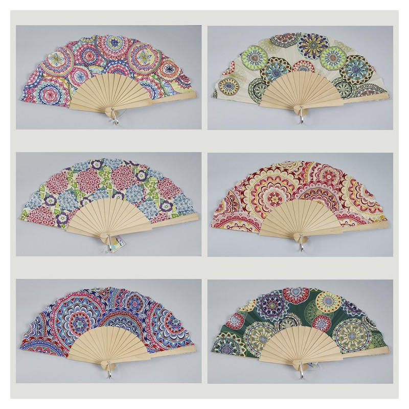 Gancho 41 - Leque em madeira com desenho de: Mandala. Cores sortidas Gancho 41 - Leque em madeira com desenho de: Mandala. Cores sortidas