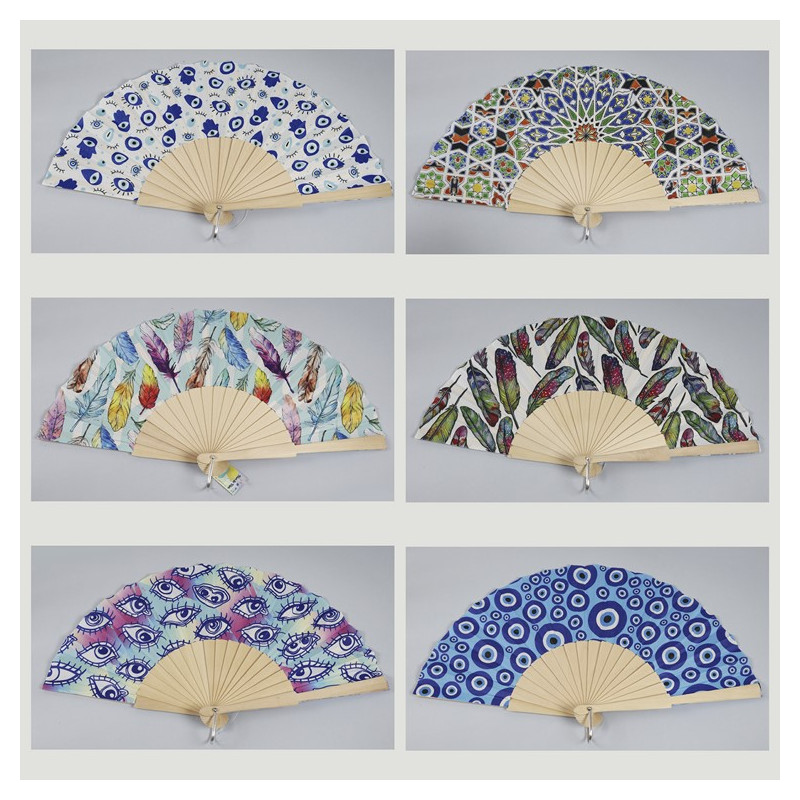 Gancho 48 - Abanico de madera con diseño de: Ojo turco/plumas/varios. Colores surtidos Gancho 48 - Abanico de madera con diseño de: Ojo turco/plumas/varios. Colores surtidos