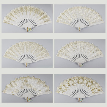 Gancho 52 - Abanico de plástico con diseño de: Relieve Dorado Flores. Colores surtidos