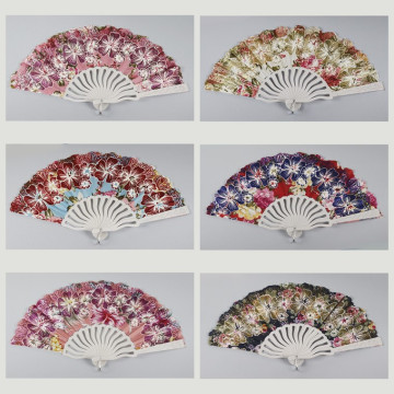 Gancho 54 - Abanico de plástico con diseño de: Flores. Colores surtidos
