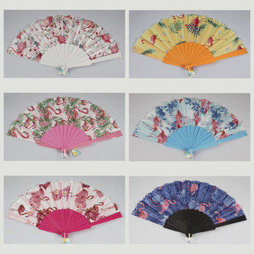 Gancho 61 - Abanico de plástico con diseño de: Flamenco. Colores surtidos