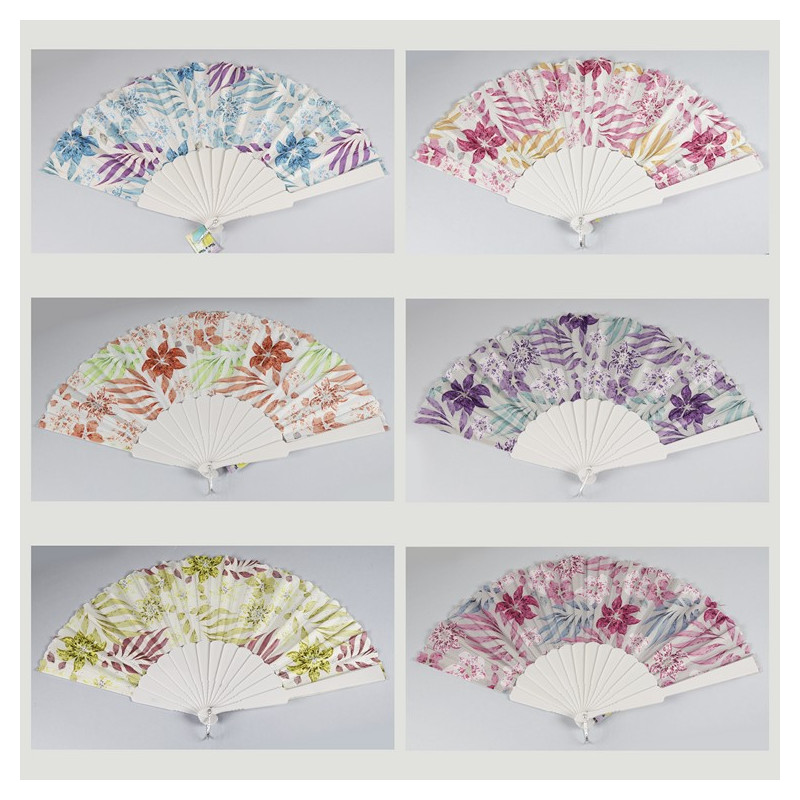 Gancho 74 - Abanico de plástico con diseño de: Flores. Colores surtidos Gancho 74 - Abanico de plástico con diseño de: Flores. Colores surtidos