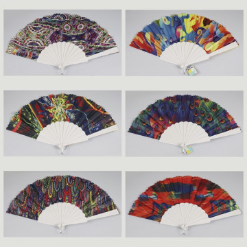 Hook 78 - Plastic fan with design: Abstract. Assorted colors