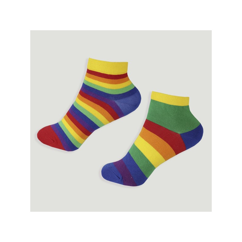Gancho 03 – Par calcetines. Modelo: Arcoíris Gancho 03 – Par calcetines. Modelo: Arcoíris