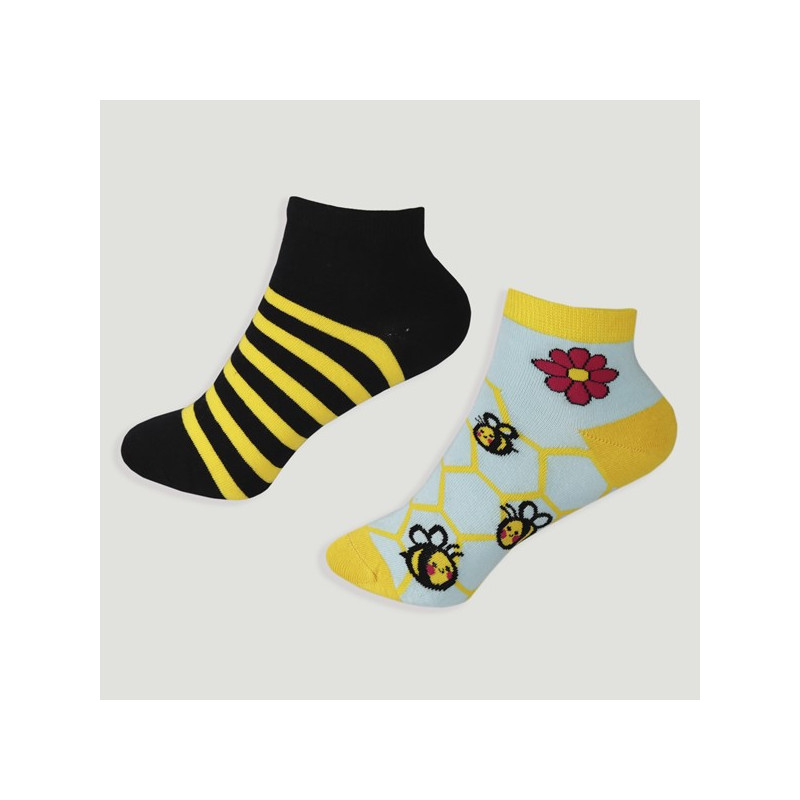 Gancho 05 – Par calcetines. Modelo: Abeja Gancho 05 – Par calcetines. Modelo: Abeja