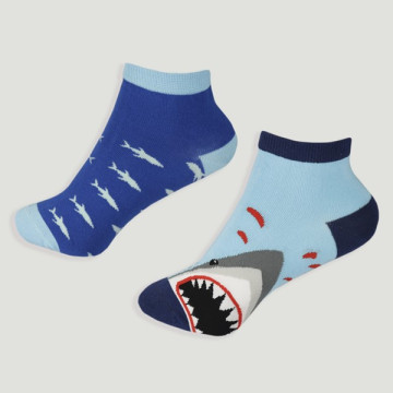 Crochet 14 – Paire de chaussettes. Modèle : Requin