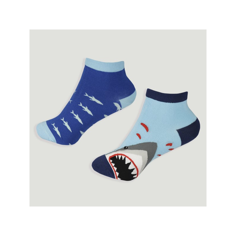 Crochet 14 – Paire de chaussettes. Modèle : Requin Crochet 14 – Paire de chaussettes. Modèle : Requin