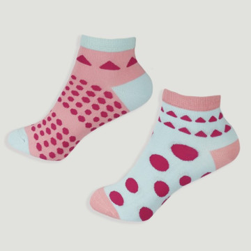 Gancho 16 – Par calcetines. Modelo: Símbolos rojos