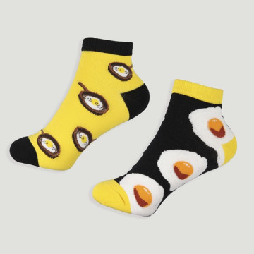 Hook 21 – Pair of socks. Model: Fried egg