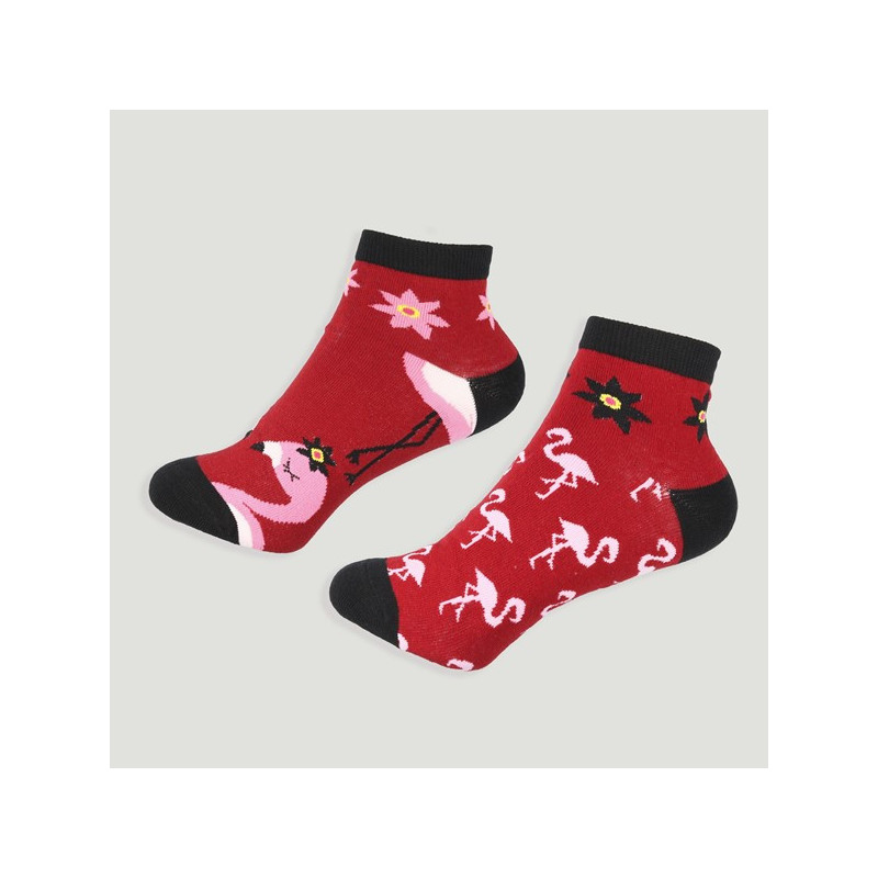 Gancho 27 – Par calcetines. Modelo: Flamencos Gancho 27 – Par calcetines. Modelo: Flamencos