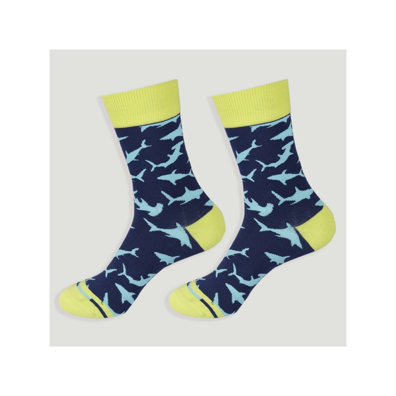 Crochet 39 – Paire de chaussettes. Modèle : Requins Crochet 39 – Paire de chaussettes. Modèle : Requins