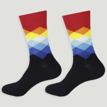 Crochet 60 – Paire de chaussettes. Modèle : Losanges colorés