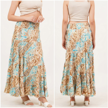 Long polyester skirt. One size / 4 colors
