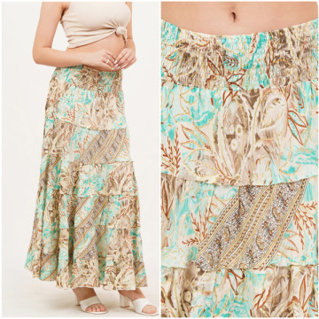 Long polyester skirt. One size / 4 colors