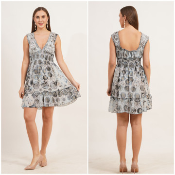 Short dress Polyester One size / 4 colors