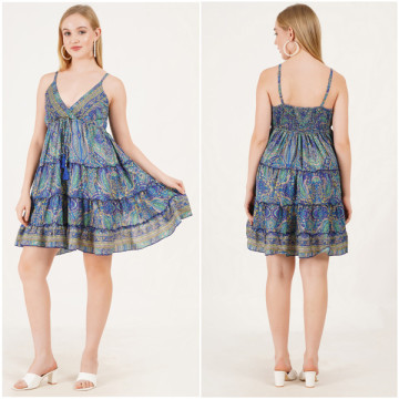 Vestido curto Poliéster Tamanho único / 4 cores