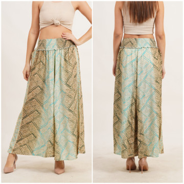 Polyester skort. One size / 4 colors