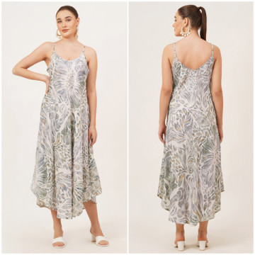 Polyester long dress. One size / 4 colors