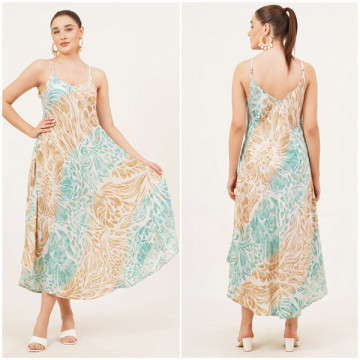 Polyester long dress. One size / 4 colors