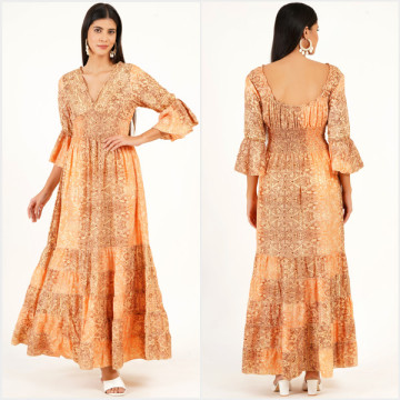 Polyester long dress. One size / 4 colors