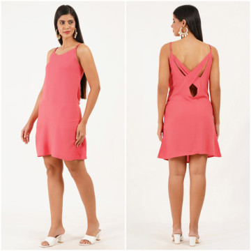 Vestido curto em viscose. Tamanho único / 4 cores