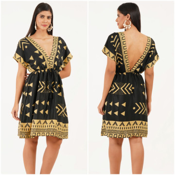 Robe courte en polyester. Taille unique / 2 couleurs