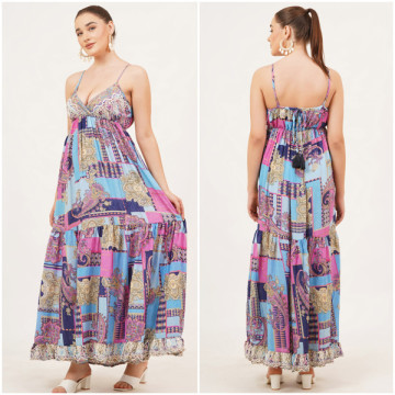 Robe longue en polyester. Taille unique / 4 couleurs