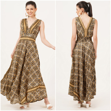 Polyester long dress. Size S/M L/XL 4 colors