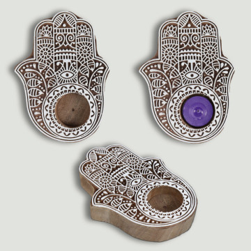 Wood candle holder Hand of Fatima 11x15 cm.